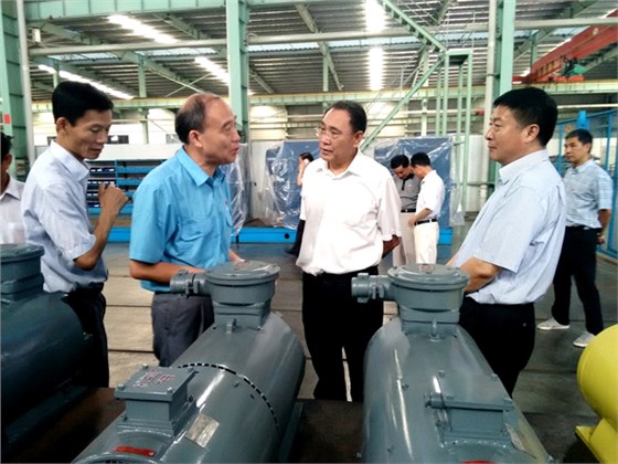 安徽省人大副主任臧世凯考察完美(中国)体育官方网站 安徽省人大副主任臧世凯考察完美(中国)体育官方网站