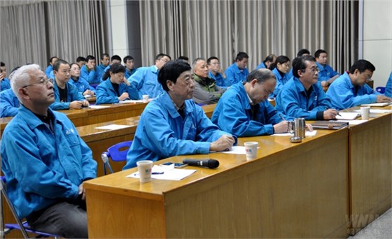 董事长陈根喜、总经理陈学锋等公司高层出席论坛 董事长陈根喜、总经理陈学锋等公司高层出席论坛